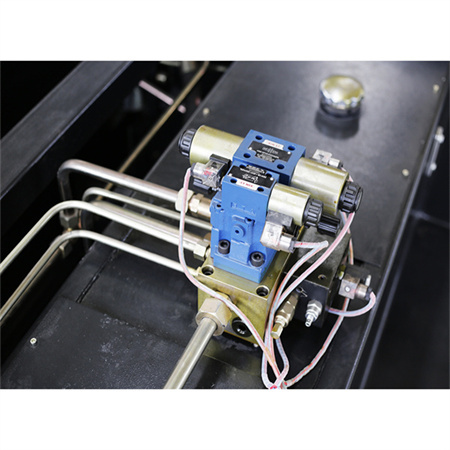 Makinë lakimi hidraulike sinkronike elektrike e frenave CNC Delem DA53t me kurorëzim