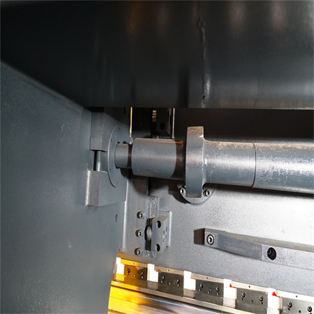 Makinë lakuese magnetike për prodhimin e fletëve të çelikut