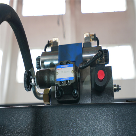 Makinë për lakimin e pllakave metalike 63 ton WD67Y/K CNC Frena shtypëse hidraulike për punimin e metaleve