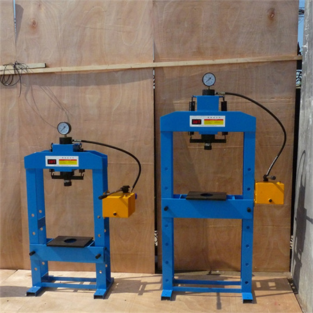 Makinë për shtypjen e shtypit për shtypjen e panelit të dyerve të çelikut 2000t Makinë për formimin e lëkurës së derës së dyerve hidraulike
